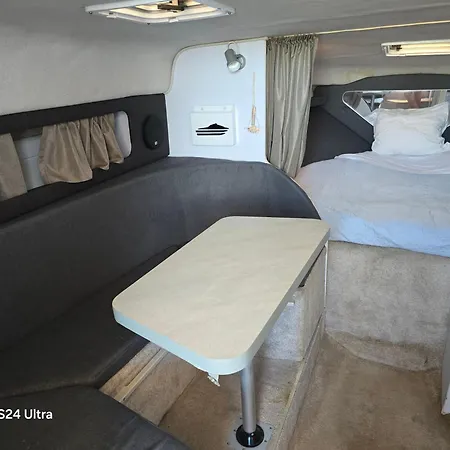 Comporta Side - Boat ספינת מלון שטובל